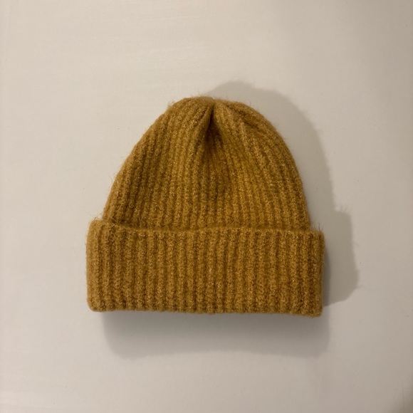 Free People Accessories - Free People Warm Tan Knit Beanie
